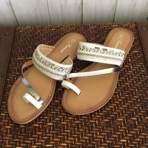 Forever sandals 8.5